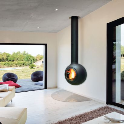 Cheminée contemporaine Emifocus à hublot départ vertical