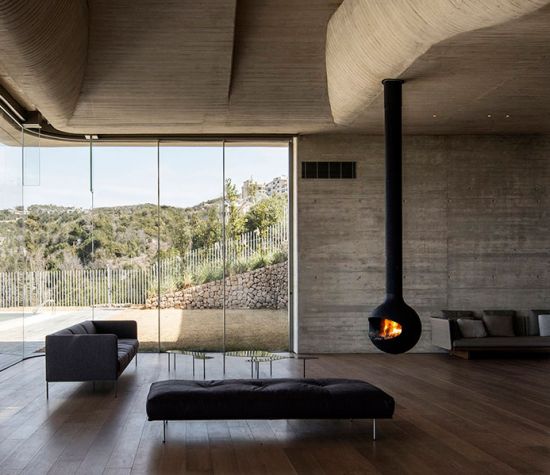 bathyscafocus-cheminee-design-suspendue-acier-liban-YTAA-VR-Villa1